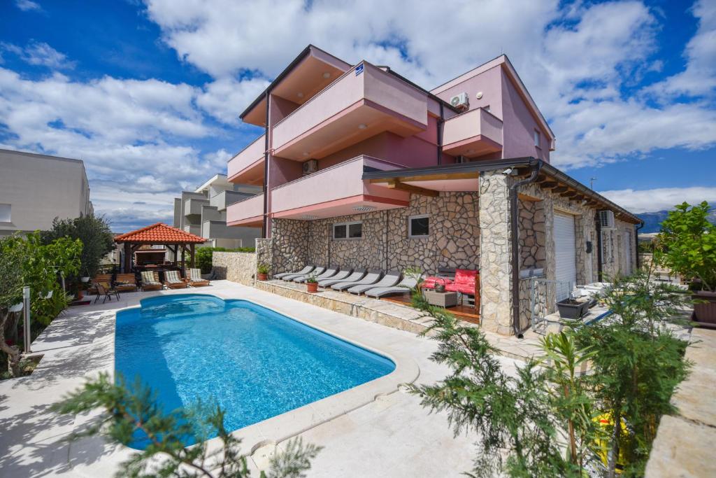 Partyreise Novalja Komfort Apartment für mehrere Personen